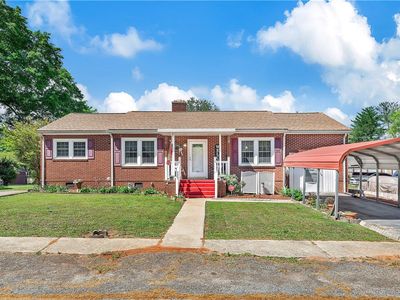 219 Beaty Sq