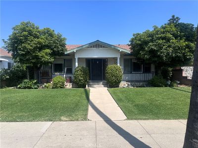 1038 N Azusa Ave