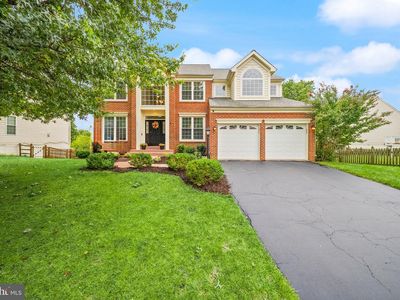 749 Vermillion Dr NE