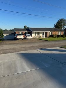 83 Sunset Dr