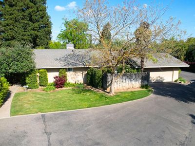 5740 N West Ave APT 107