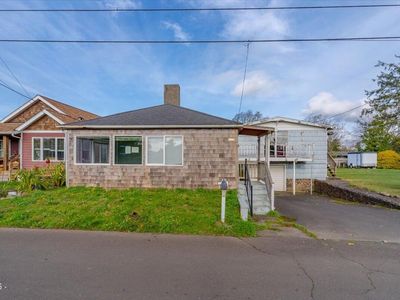 Property at 1116 6th Ave, Seaside, OR