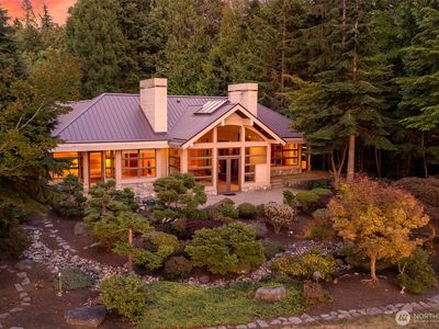 8361 Semiahmoo Drive