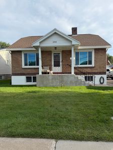 244 E Center St
