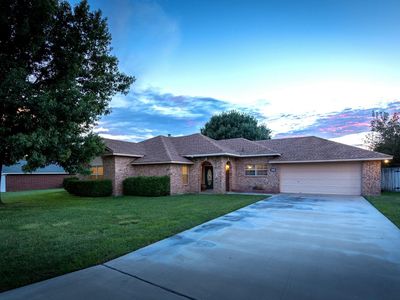 211 White Feather Trl
