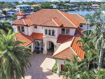 1097 Eden Isle Dr NE