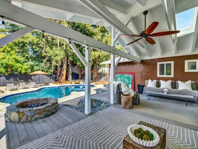 1115 Larkin Way