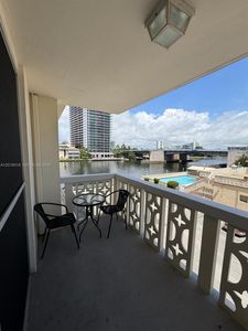 1817 S Ocean Dr APT 319
