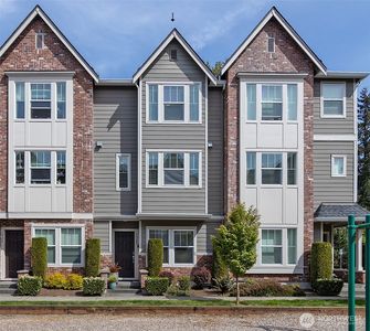1928 112th Place SE