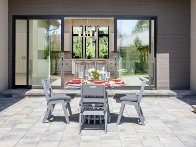 27 Streamside Dr