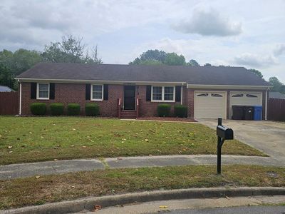 2113 Hollins Ct