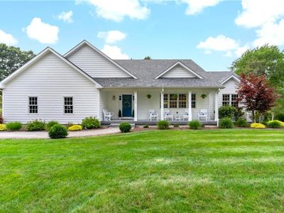 206 Poppasquash Rd