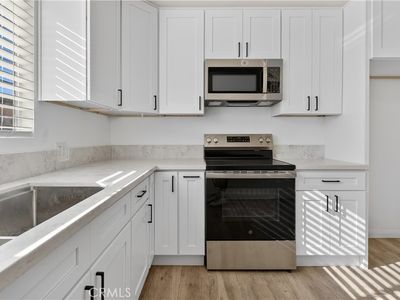 527 Cedar Ave UNIT 2C