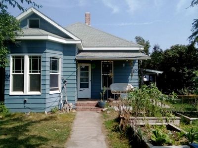 400 Main St