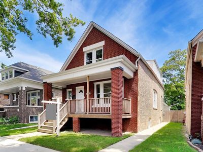 7643 S Eberhart Ave
