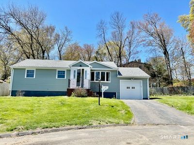 25 Suzanne Circle