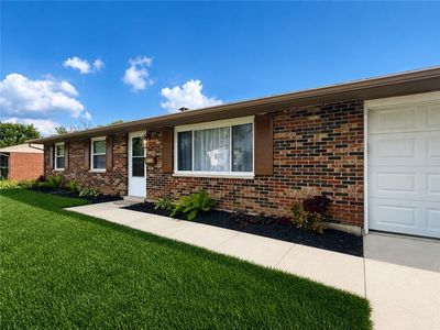 4546 Sydenham Dr