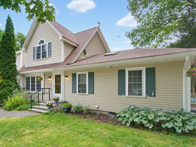 35 Pleasant Street