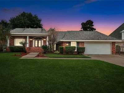 81 Chateau Mouton Dr