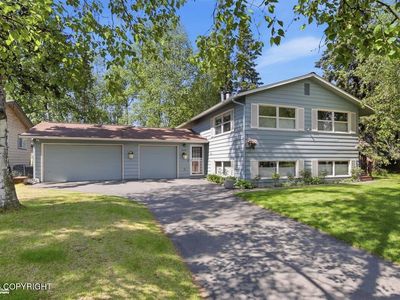 3056 Glacier St