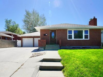 2131 W Coffman Ave