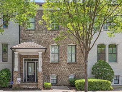 352 Suwanee Ave