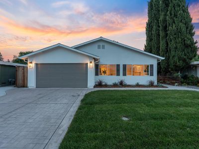 944 White Dr