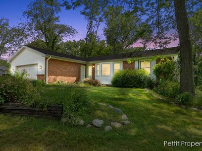 7544 Thornapple River Dr SE