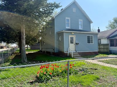 2445 Capitol Ave