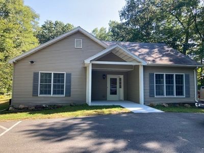 74 N Hatfield Rd