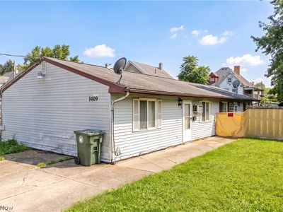 1409 Rowland Ave NE