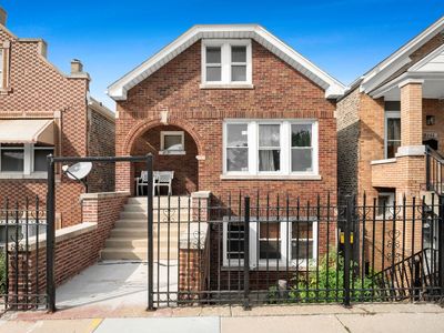 2136 W 23rd St