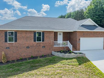 130 Keeneland Cir