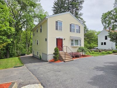 84 W Union St