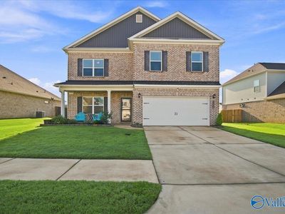 13906 Hill Place Ln