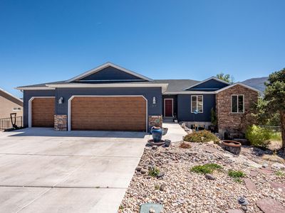 369 S Casa Loma Ln