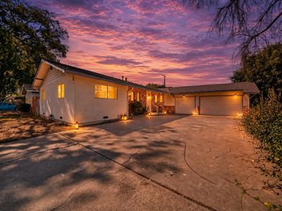 1215 Del Vale Ave