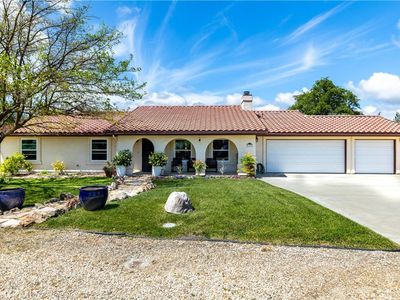 1002 Vista Grande St