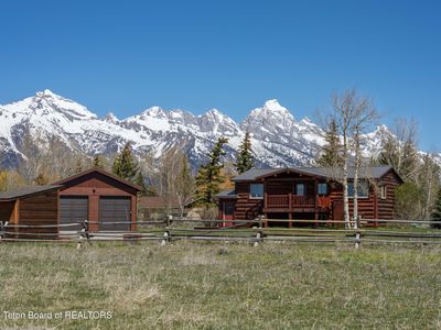 8000 N Spring Gulch Rd