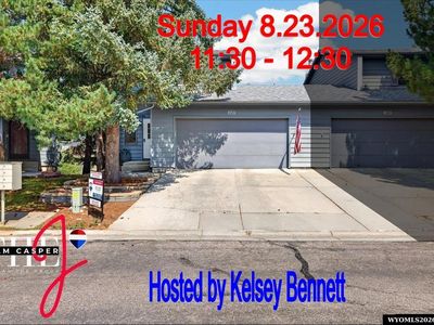 1020 Surrey Ct