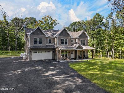 106 Hunters Ln