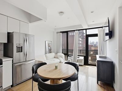 399 E 8th St APT 7B