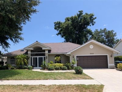 555 Park Estates Sq