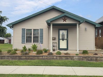 1114 Main St