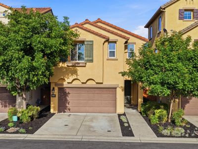 2124 Camino Real Way