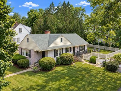 201 Fraser Ln