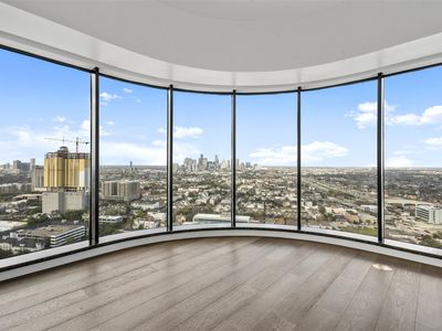 1701 Hermann Dr #30C