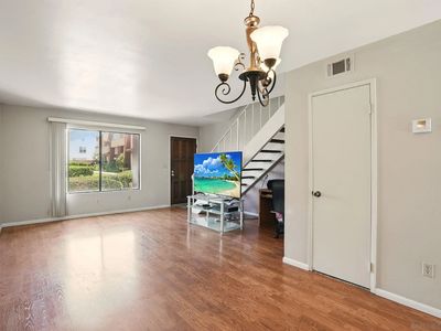 602 S Mollison Ave UNIT D