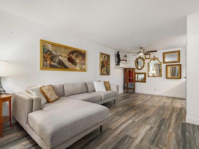 680 N Ashurst Ct #102