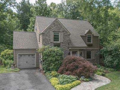 10 Effingham Rd